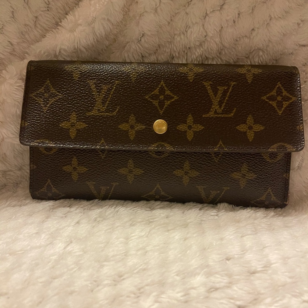 AUTHENTIC Louis Vuitton classic monogram - Picture 2 of 9